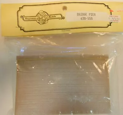 Magnuson Models 439-559 Bridge Pier • $11.99