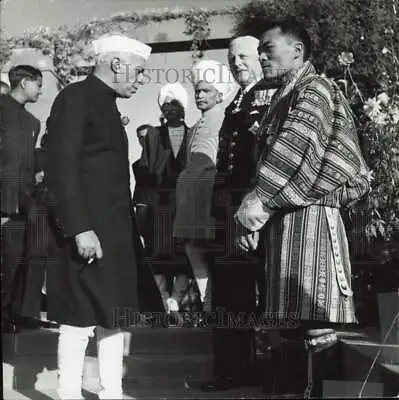 Press Photo Indian Prime Minister Nehru Greeting The Maharaja Of Bhutan • $15.88