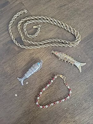 4 PieceVintage Jewelry Lot With 1 MONET CHAIN 2  FISH Charms And A Bracelet • $9.99