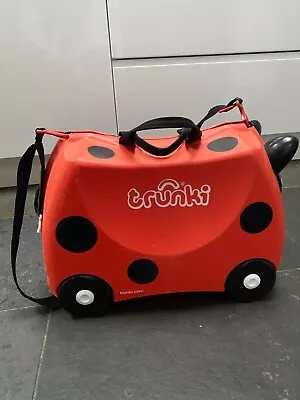   Trunki   Red/Black  Ladybird Childrens Ride On Suitcase • £18.10