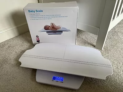 Baby Scales • £24.99