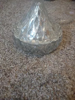 Shannon Handcrafted Crystal Godinger Hershey's Kiss Shaped Covered Candy Dish ✅ • $6