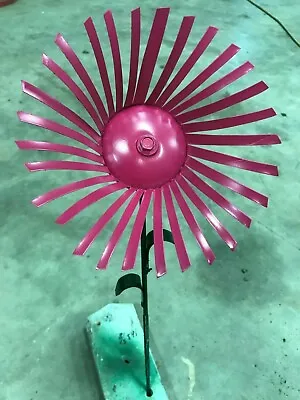 Recycled All Metal Welded Magenta Flower Garden Stake Yard Art Outdoor Color 22  • $7.85