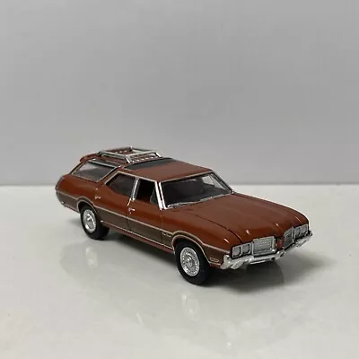 1972 72 Oldsmobile Vista Cruiser Collectible 1/64 Scale Diecast Diorama Model • $13.99