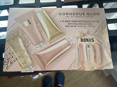 Gorgeous Glow 4pc Woman’s Gift Set • $15