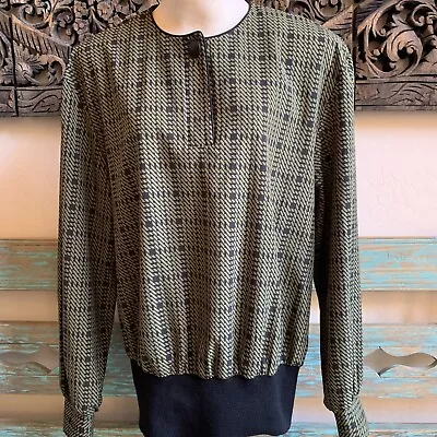 Vintage Women’s Small Blouse Graphic Print Green Black Buttons New Old Stock • $34.11