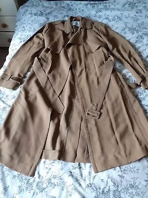 Trench Coat Massimo Dutti Size XS Brown  • £10