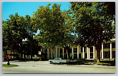 Vintage Postcard VT Manchester Equinox House 50s Car Chrome ~10548 • $1.73