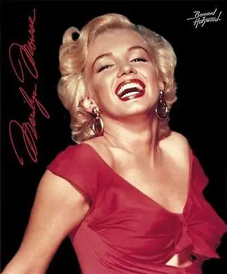 MARILYN MONROE Hollywood Star Legend Red Dress 79  X 95  QUEEN SIZE BLANKET New • $79.95