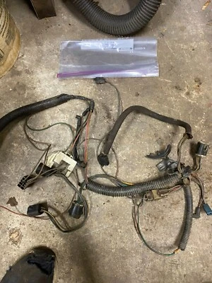 $45 • Buy Lot Of 2 Unk 1970s 1980s? Ford Engine Motor Wiring Harness Coil 460? 2.3L 300-6?