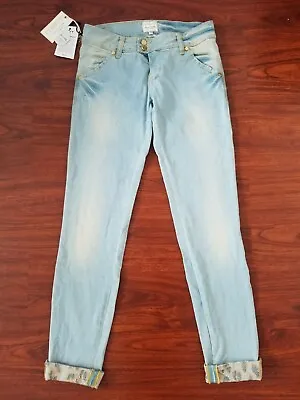 NWT- Women's Italian MET Jeans With Crystal - Size 28 • $185