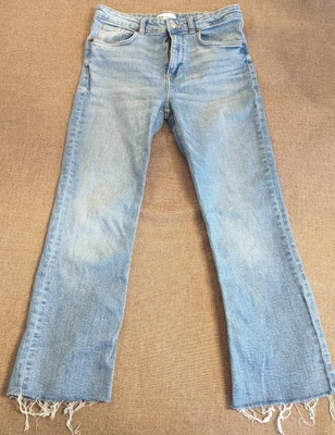 $10 • Buy Zara Women's Light Blue Mid Rise Jeans Size US 6 EUC