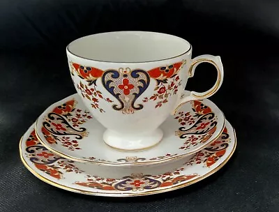 Vintage Colclough Royale Pattern Tea Cup Saucer & Side Plate Set - Patt No.8525 • £9.99