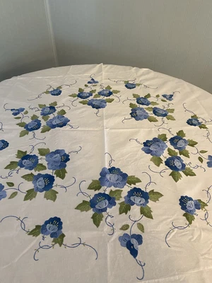 $9.50 • Buy Vintage Blue Floral Flowers Tablecloth Appliqué Round