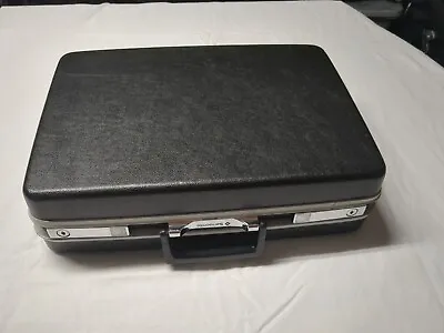 Vintage Samsonite Briefcase Hard Black With Keys • $50