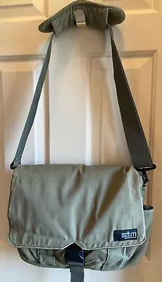 STM Laptop Bag Sleeve For 15” Screens Canvas Khaki Green-Pre-owned Messenger • $19