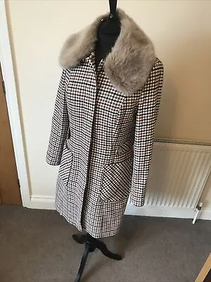 Ladies Matalan Cream Checked Coat With Detachable Fur Size 10 • £15