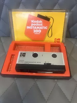 KODAK Pocket INSTAMATIC 200 Camera Vintage 110 Film Camera Magic Cube Mancave • £8.99