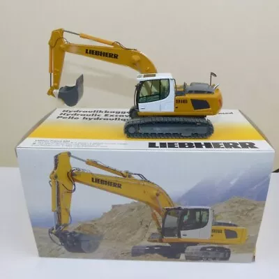 NZG No 685 Liebherr R 916 Excavator New • £86