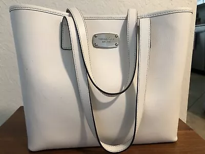 Michael Kors Jet Set Medium Tote Leather Handbag • $60