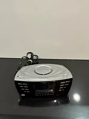 ALARM CLOCK RADIO/MP3 Timex Directional Sound Chamber AM/FM • $10