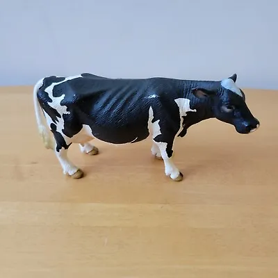 Schleich ~ D-73527 Holstein Cow Dairy Breed Model Toy Cow Retired ~ 2007 • $9.99