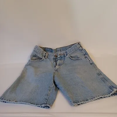 $16 • Buy Shorts Size 32 By Wrangler All Cotton Blue Denim Medium Wash Five Pocket 