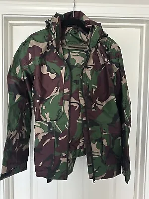 New Woodland Jungle Waterproofrain  Suit W/Hood  .New .Size MR • $55