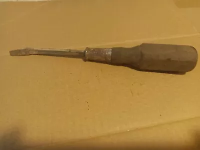 Vintage Unbranded Flat Head Screwdriver W/ Wooden Handle 8-1/2” Long • $9.50