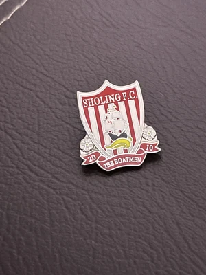 £2.50 • Buy Sholing FC Football Pin Badge - English Non League