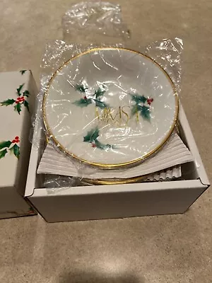 MIKASA China RIBBON HOLLY Fruit Bowls  SET / 4 CAF03 - NEW IN BOX! • $70