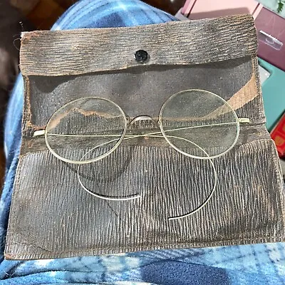 Antique Round Eyeglasses With Thin Metal Frames - Case • $9.99