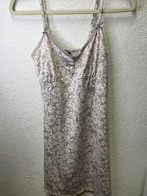 Marylin Monroe Intimates Off White Lavender Floral Full Slip Night Gown Medium • $9.99