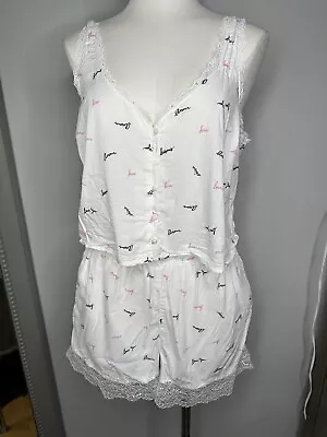 Victorias Secret Pajama Short Set Size Medium  Graffiti Lace • $19.95