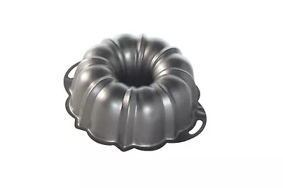 Nordic Ware Pro Form Anniversary 12 Cup Bundt Pan • $24.25