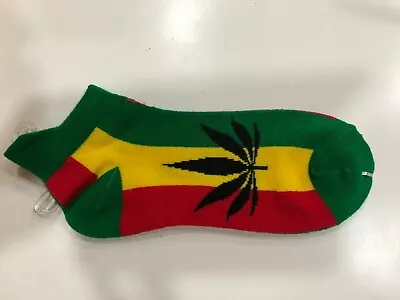 £5.49 • Buy Red Gold & Green Stripe - Large Ganja Weed Leaf Trainer Socks Rasta Reggae (2)
