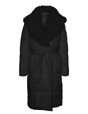 Vero Moda Women's Coat Cosy Puffer With Removable Faux-Fur Collar - In Black • £34.99