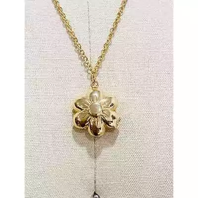 J.Crew X Crewcuts Necklace Daisy Locket Gold Chain New Floral Flower Girl • $10.50