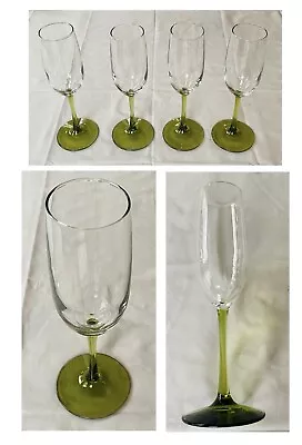 VINTAGE Glass Champagne Flutes 8 Oz. GREEN STEM Blown 4-Piece Set • $28.88