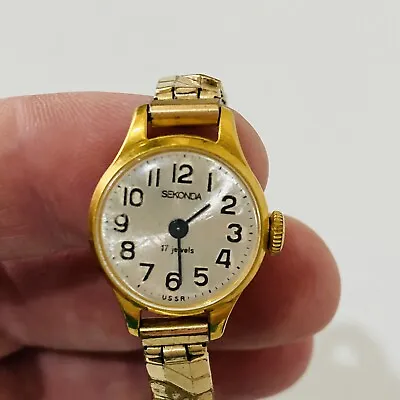 Vintage Sekonda Women’s Watch 9-ct Rolled Gold Stainless Steel Back 17 Jewels • $89.99