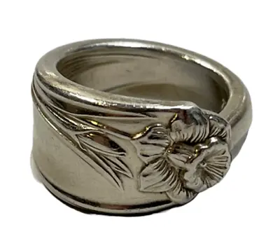 Vintage Daffodil Pattern Silverplate Floral Spoon Ring Size 7 • $24.99