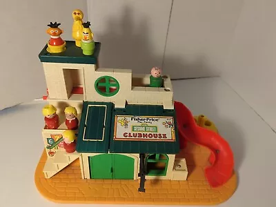 Vintage Fisher Price Little People 1976 Sesame Street Clubhouse #937 With People • $36.22