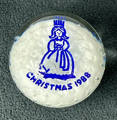 Paperweight Millville Art Glass Christmas 1988 Vintage • $22.39