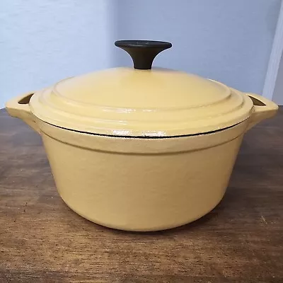 Great JONES 4 Qt Enameled Cast Iron Dutch Oven • $30