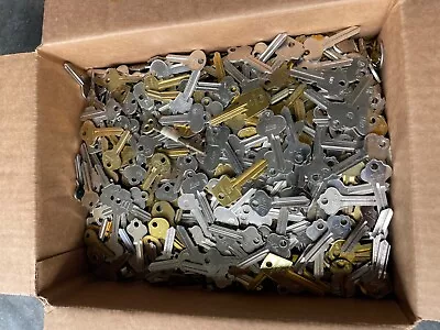 16 Lb. Lot Of Vintage Uncut Key Blanks! 30's-70's GM Chrysler Ford Imports Misc. • $75