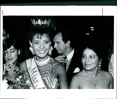 Beauty Contest Miss America Crown Smiling Expressions 8X10 Vintage Press Photo • $17.99