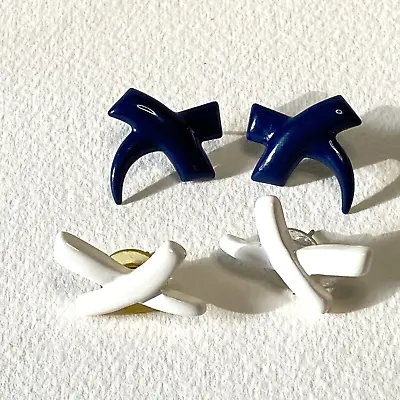 Vintage Set Of Two Plastic X Earrings Blue And White Pierced 2846 • $14.92