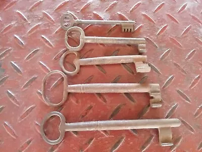 Lot Of 5 Vintage Iron Keys Skeleton Key Western Jail ? Door Lock Key • $23