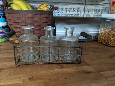 Chicken Wire Basket 3 Jar Décor • $10