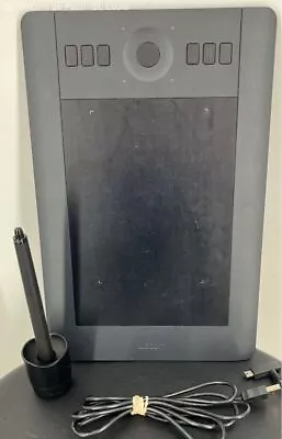 Intuos Wacom PTH 451 Black Pro Small-Pen& Touch Tablet Wired-Drawing Pad-Artist • $12.79